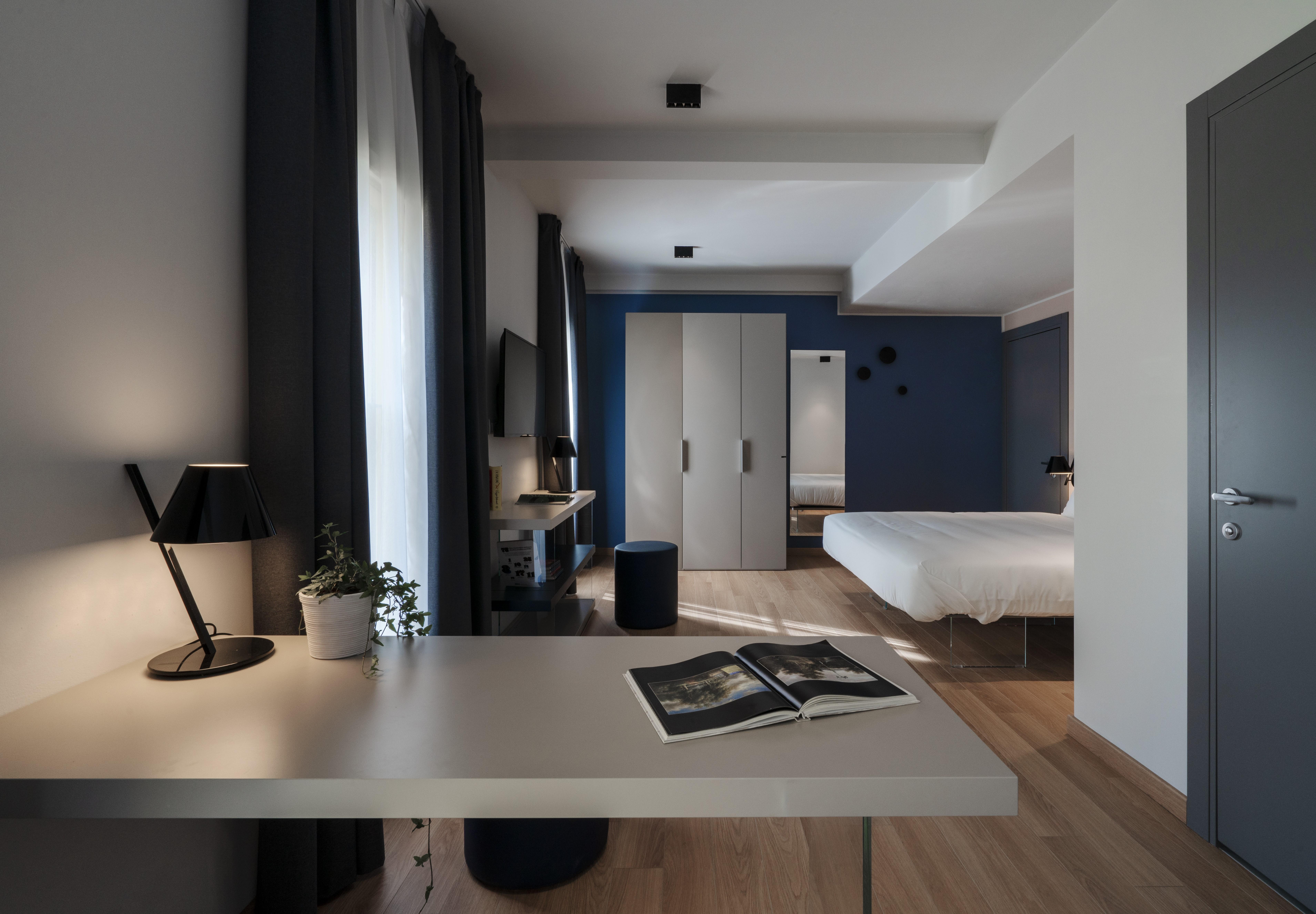Hotel 21WOL Milano Centro Esterno foto