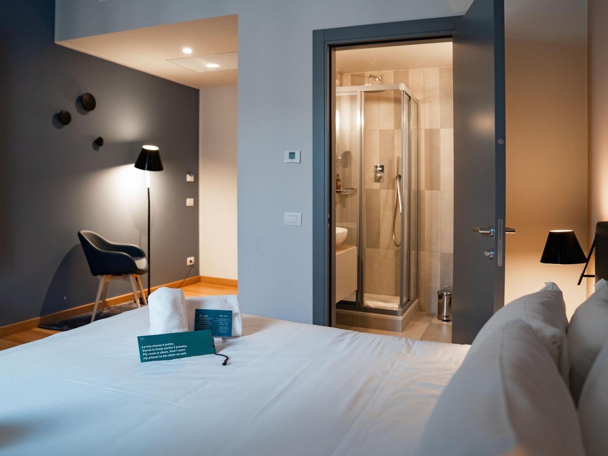 Hotel 21WOL Milano Centro Esterno foto