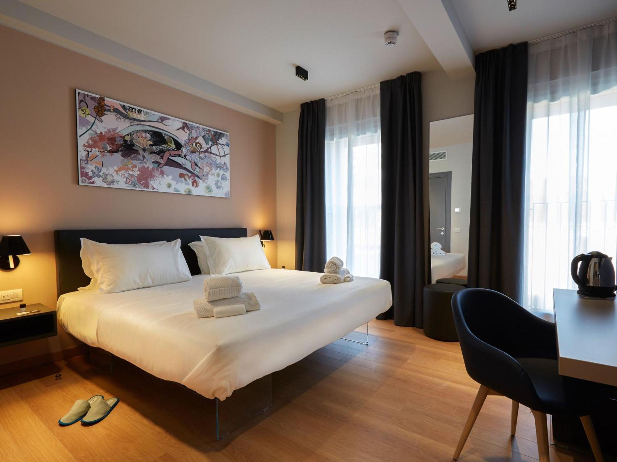 Hotel 21WOL Milano Centro Esterno foto